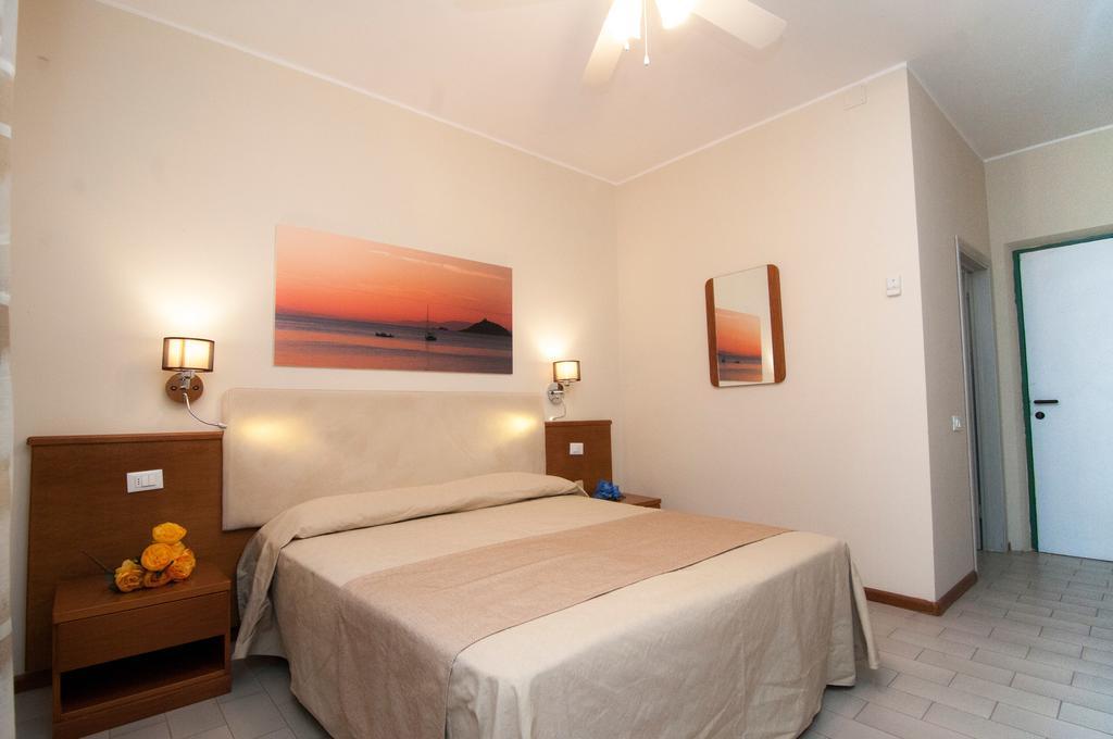 Hotel Marelba Cavo Zewnętrze zdjęcie