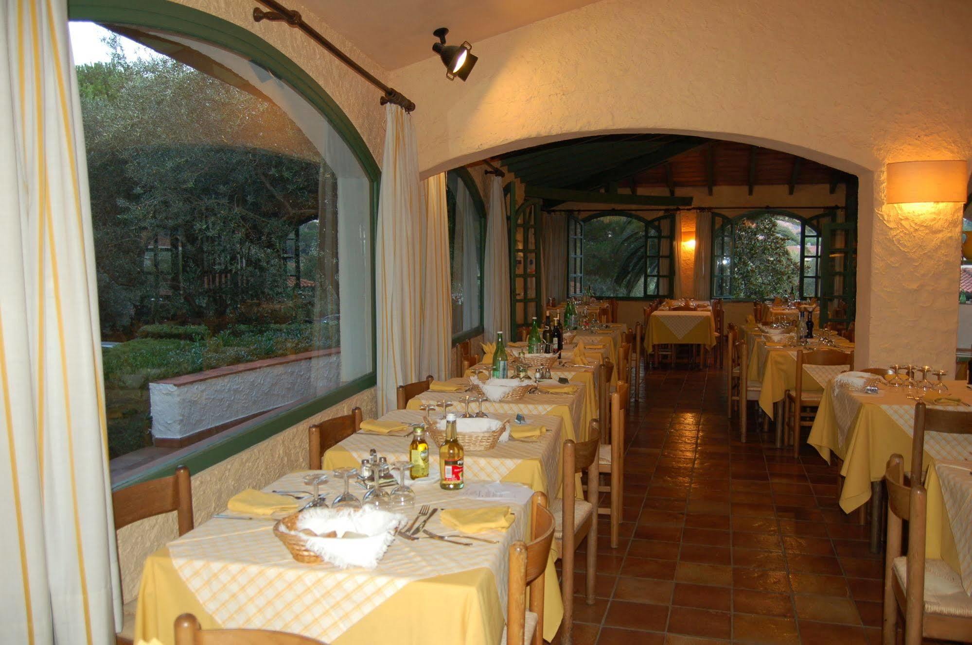 Hotel Marelba Cavo Zewnętrze zdjęcie