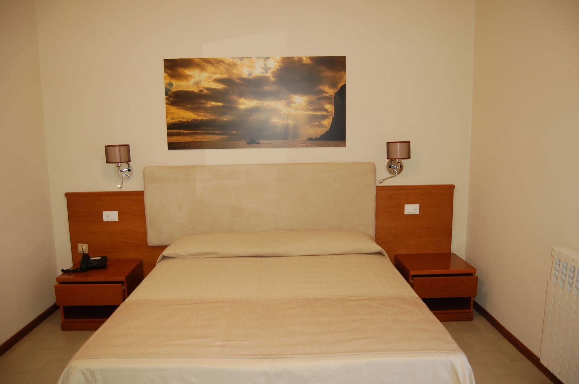 Hotel Marelba Cavo Zewnętrze zdjęcie